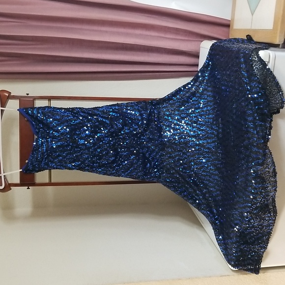 Cindy usa Formal Sequin Elegant strapless Dress - Picture 3 of 4